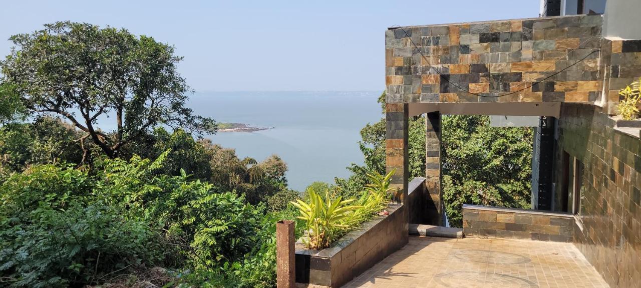Rk Island View 3 Bedroom Apartment ดาโบลิม ภายนอก รูปภาพ